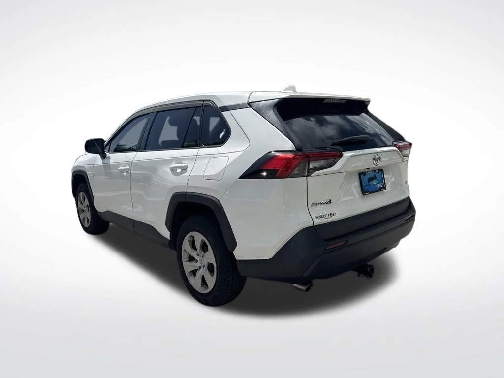 Certified Used 2022 White Toyota LE image 6