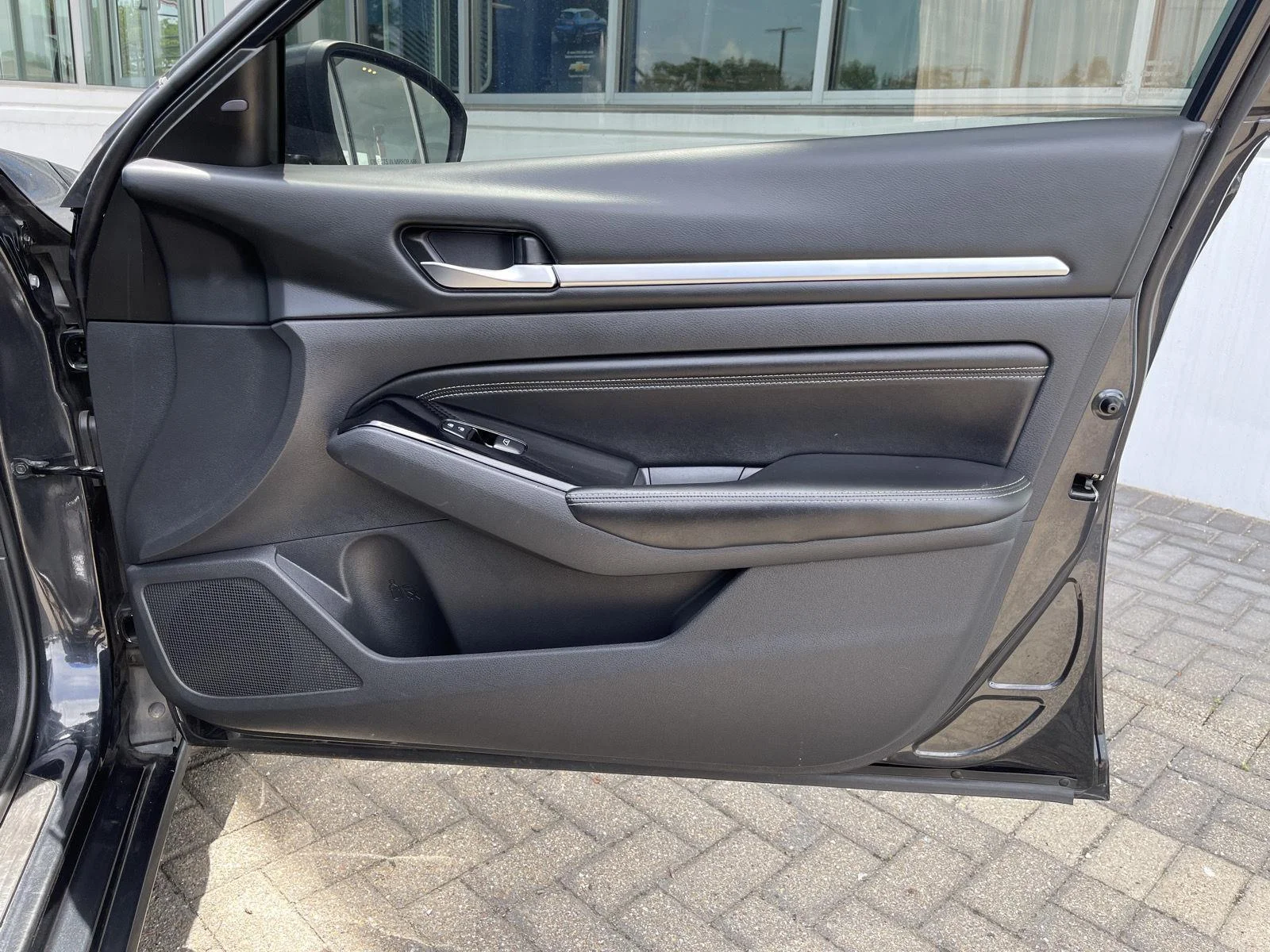 Used 2022 Storm Blue Metallic Nissan 2.5 SL image 34
