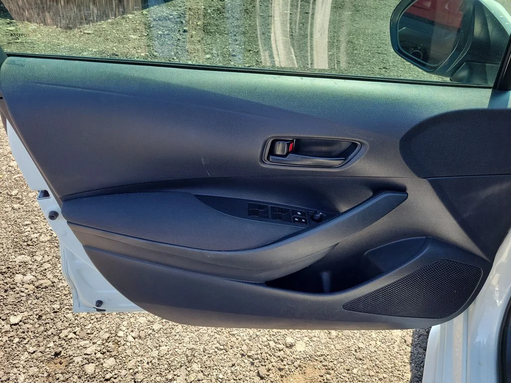 Used 2025 White Toyota LE image 20