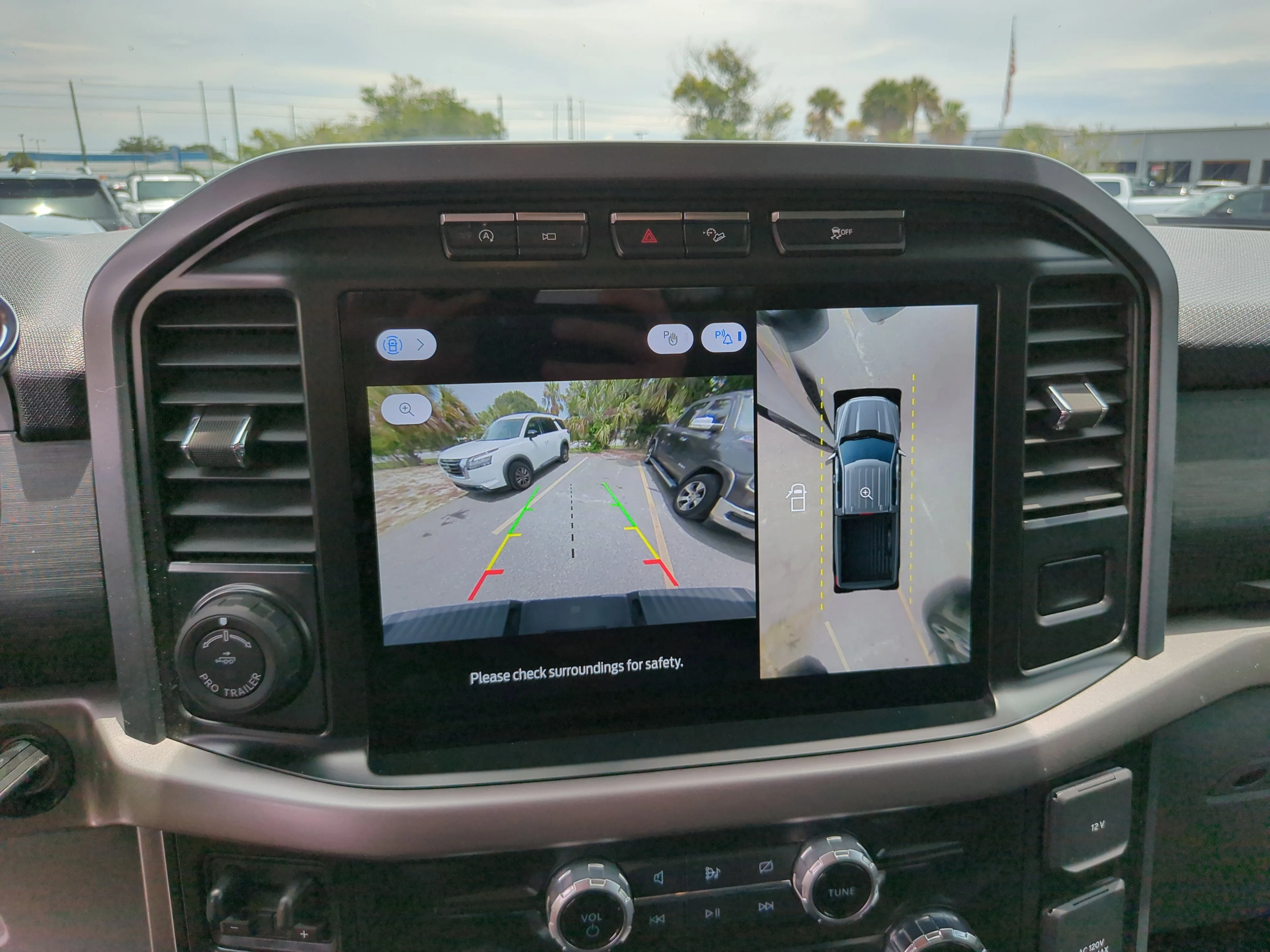 Used 2024 Avalanche Ford XLT image 27