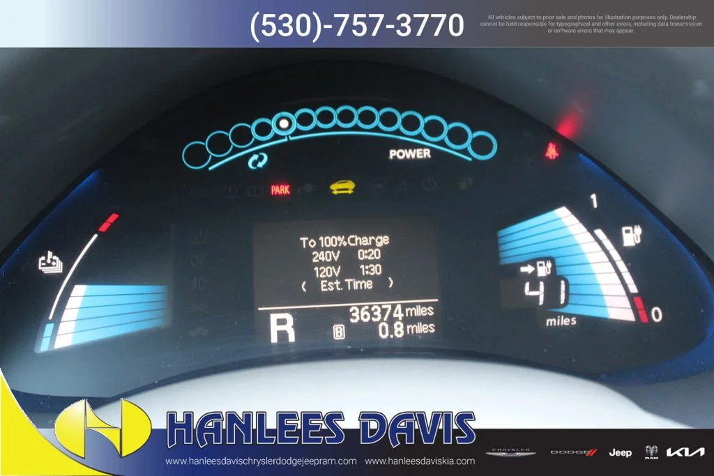 Used 2012 White Nissan SV image 28