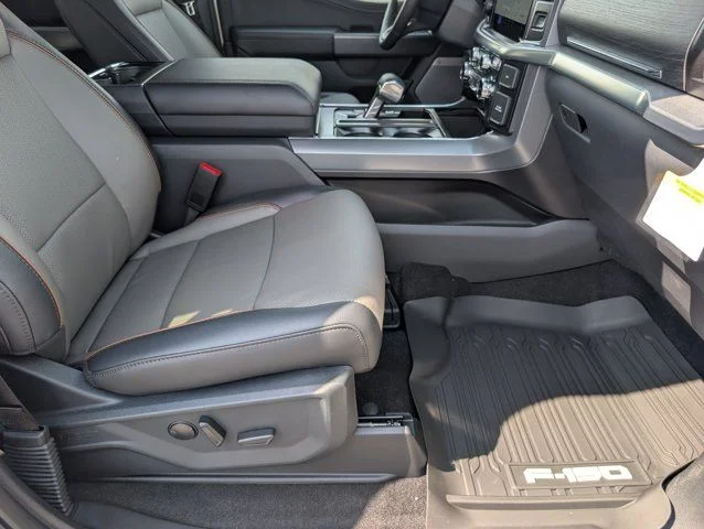 New 2026 Star White Metallic Tri-Coat Ford Lariat® image 32