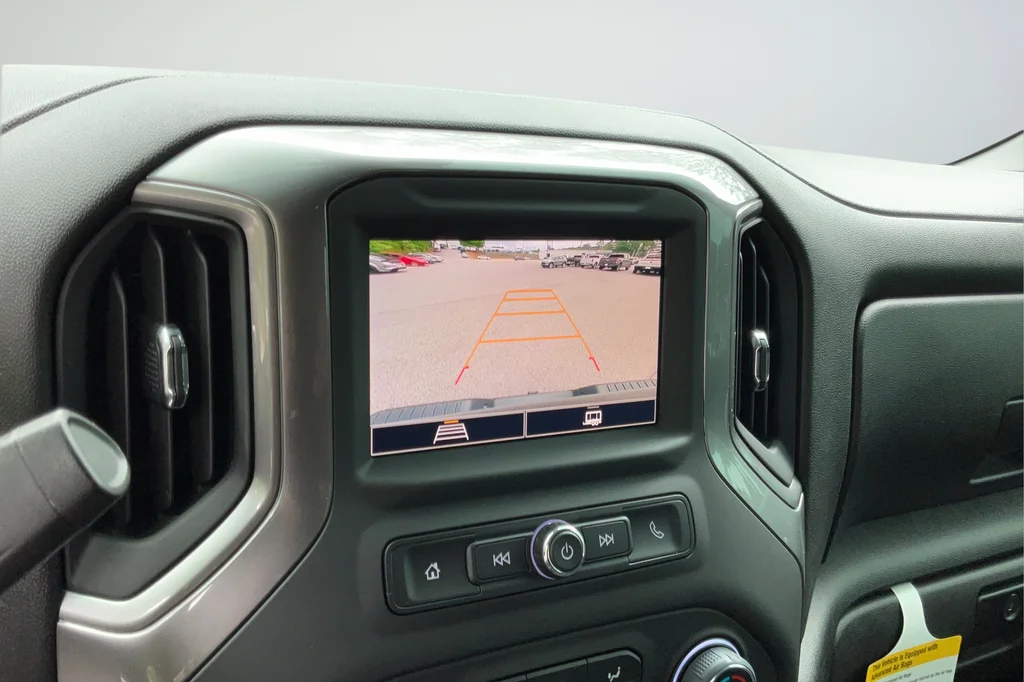 Used 2025 Black Chevrolet Custom image 17