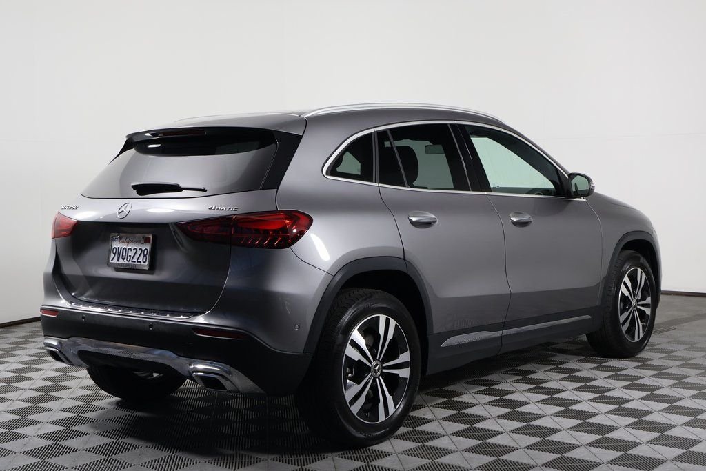 Certified Used 2026 Mountain Grey Metallic Mercedes-Benz GLA 250 image 4