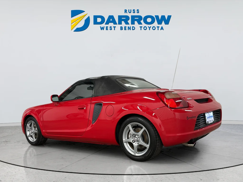 Used 2000 Red Toyota Base image 6