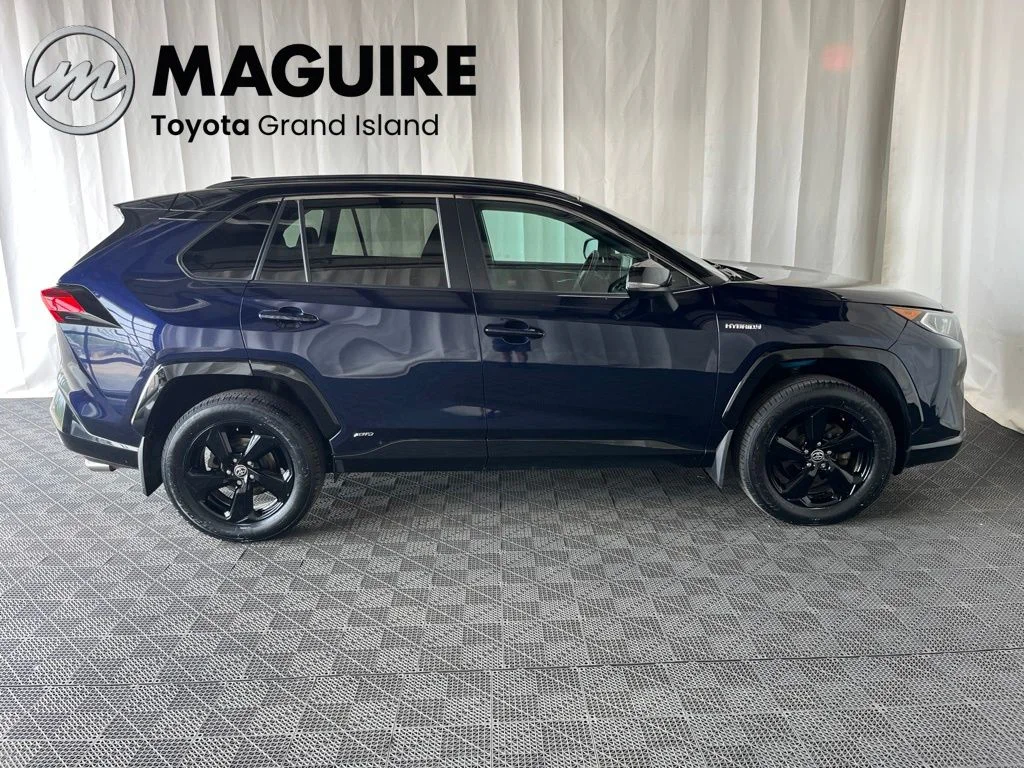 Used 2021 Midnight Black Metallic Toyota XSE image 2