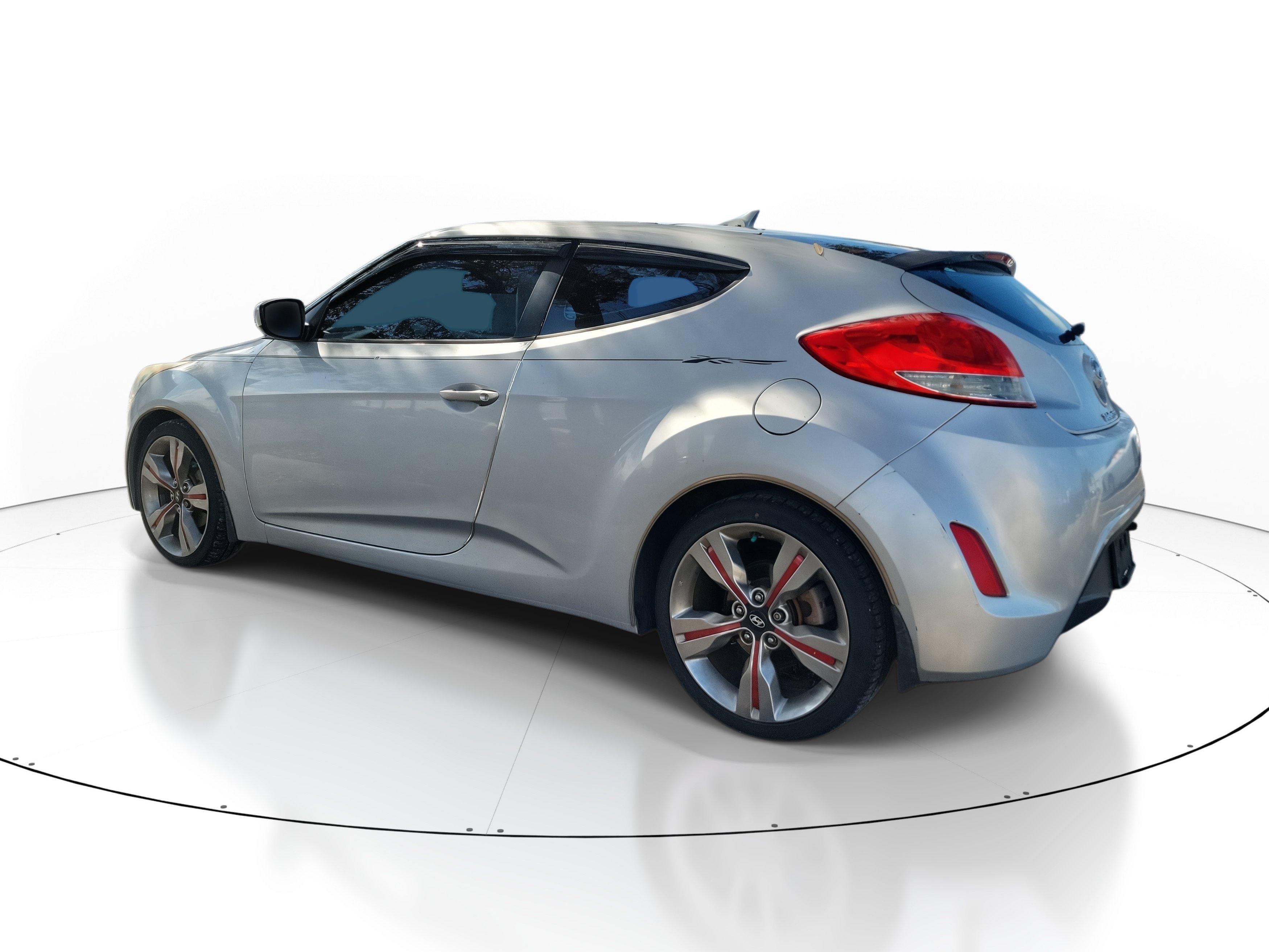 Used 2012 Ironman Silver Metallic Hyundai w/Gray Int image 9