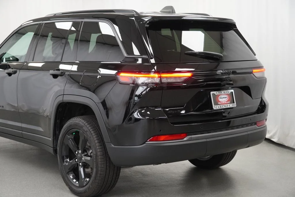 Used 2026 Black Jeep Limited image 16