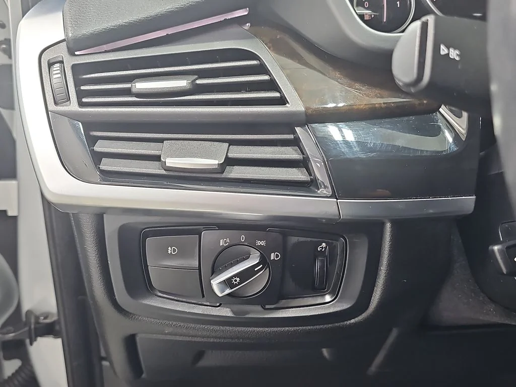Used 2017 Silver BMW xDrive35i image 28