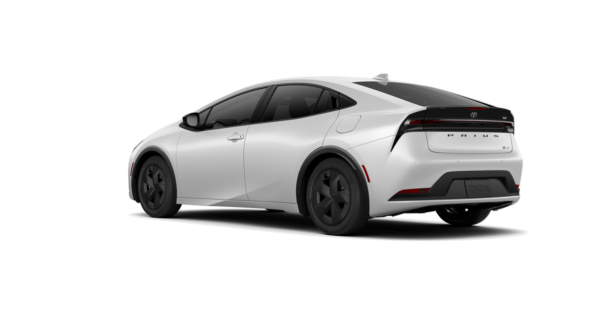New 2026 Wind Chill Pearl Toyota LE image 28