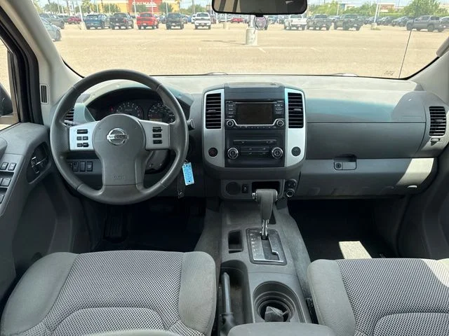 Used 2017 Silver Nissan SV image 12