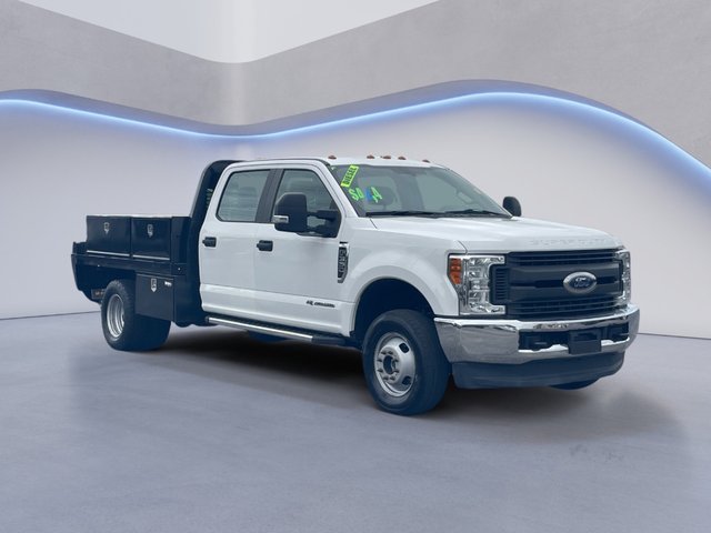 Pre-Owned 2017 Ford F-350 Super Duty Chassis XL 4WD; Dual Rear Wheels Crew Cab