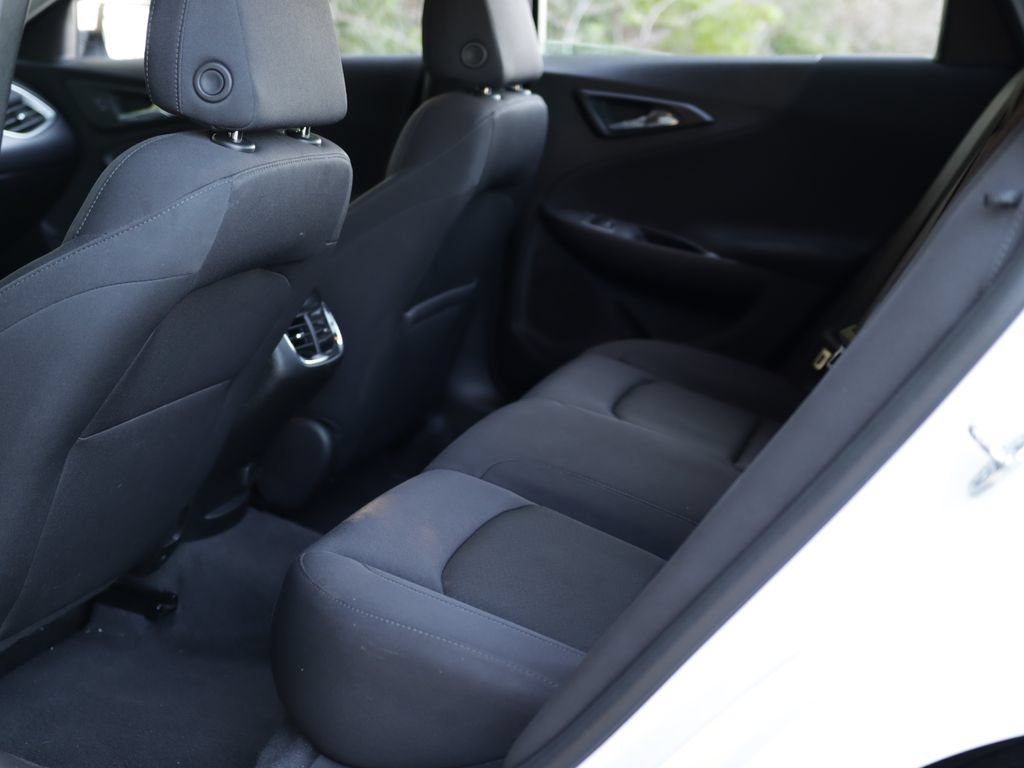 Used 2024 Summit White Chevrolet 1LT image 24