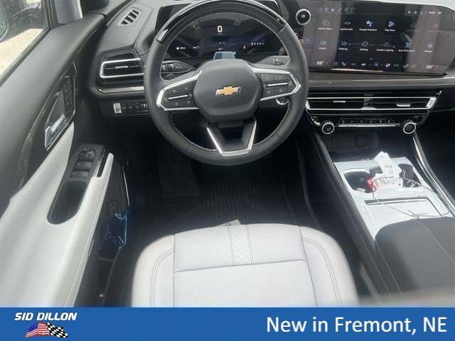 New 2026 Mosaic Black Metallic Chevrolet High Country image 5