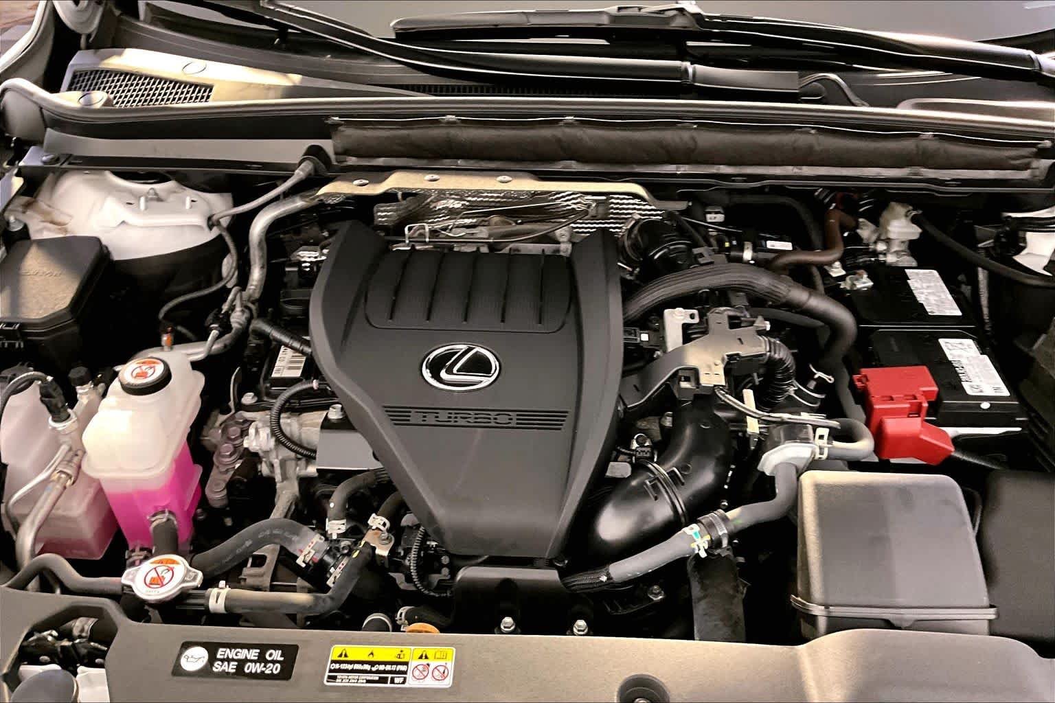 Used 2024 Eminent White Pearl Lexus Premium image 31