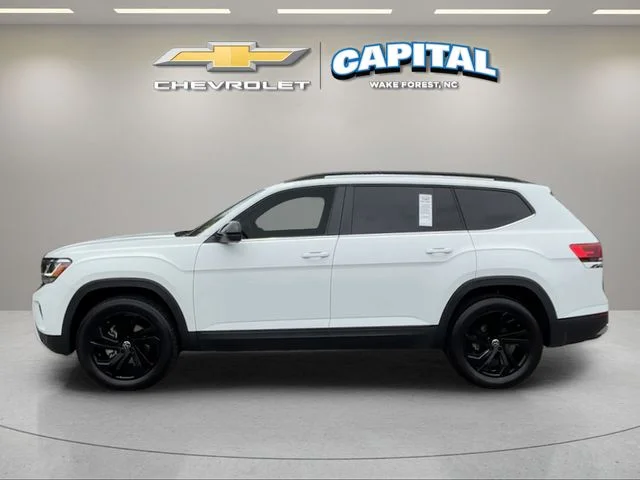 Used 2023 White Volkswagen 3.6L V6 SE w/Technology image 2