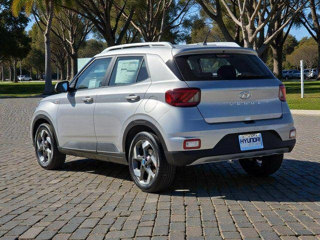 New 2026 Silver Hyundai SEL image 7