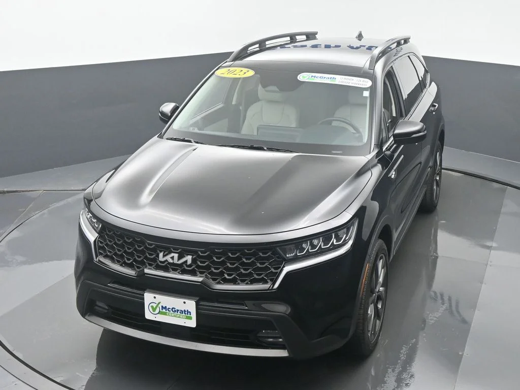 Used 2023 Black Kia X-Line EX image 31