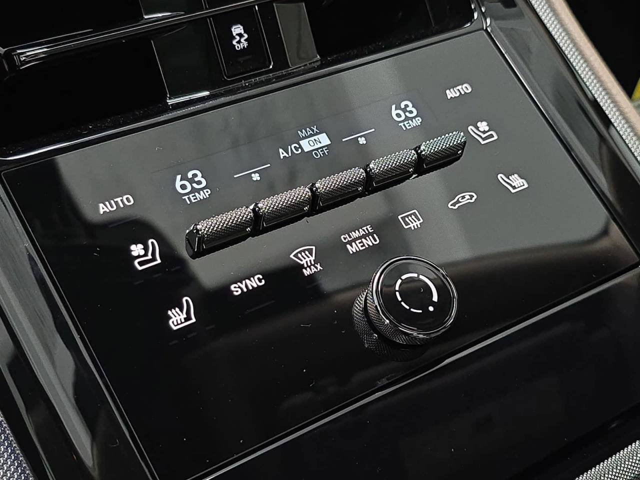 2026 Porsche Panamera 4 E-Hybrid - Photo 19