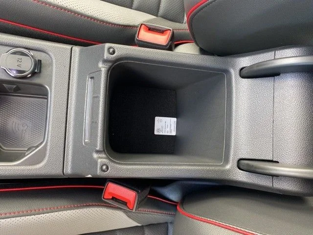 2025 Volkswagen Golf GTI SE - Photo 40