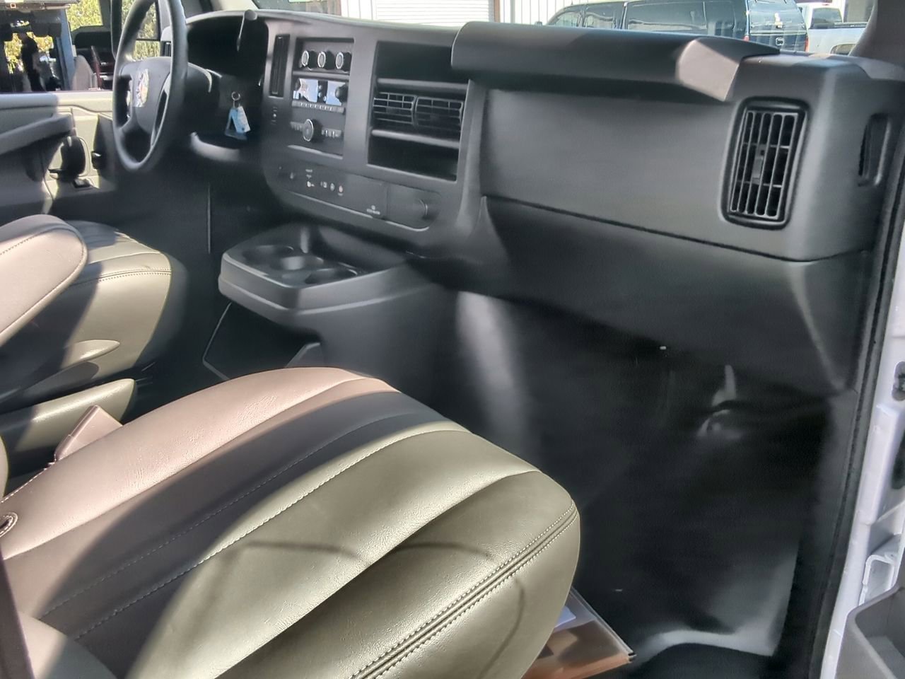 New 2025 Summit White GMC Work Truck image 25
