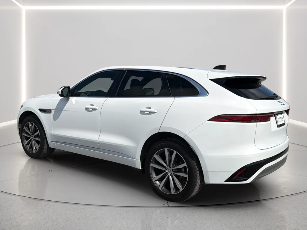 Used 2025 White Jaguar P250 R-Dynamic S image 14