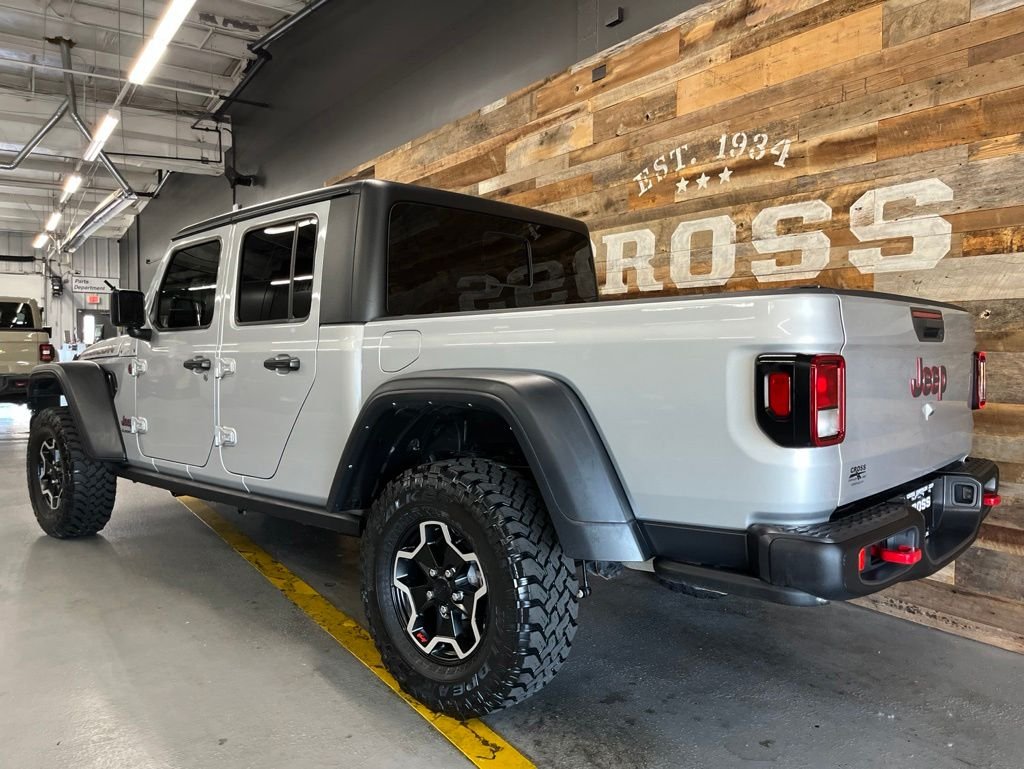 Used 2022 Silver Jeep Rubicon image 19