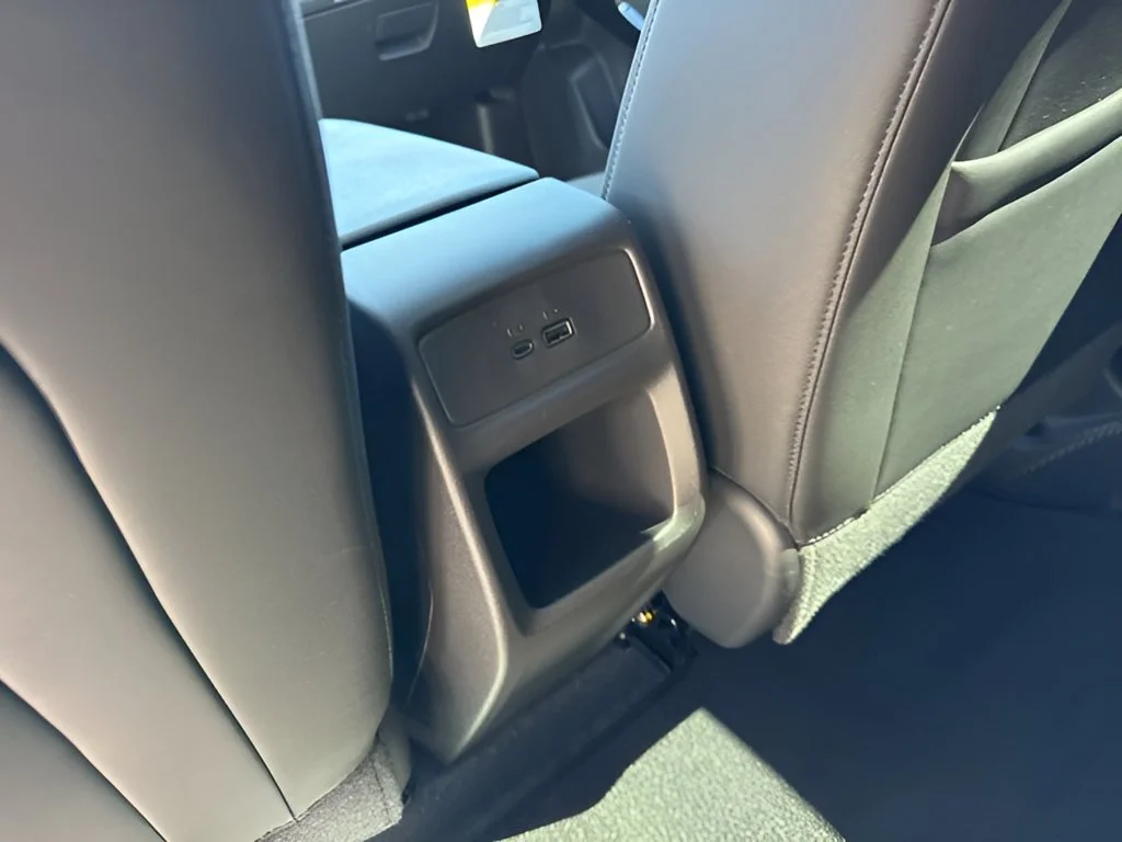 New 2026 Summit White Chevrolet ACTIV image 20