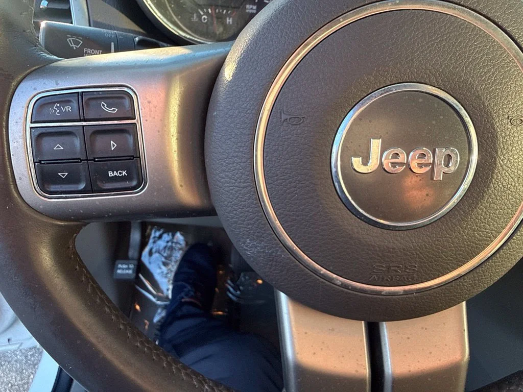 Used 2013 White Jeep Laredo image 25