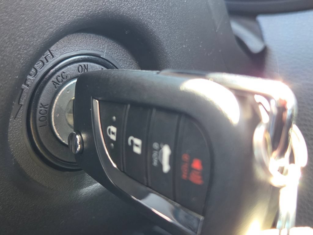 New 2026 Wind Chill Pearl Toyota LE image 31