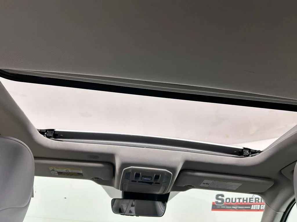 Used 2021 Silver Toyota XLE image 20