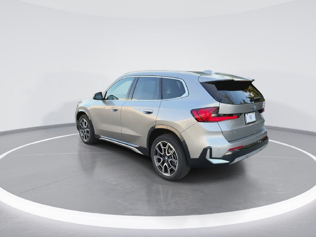 New 2027 Silver BMW xDrive28i image 6
