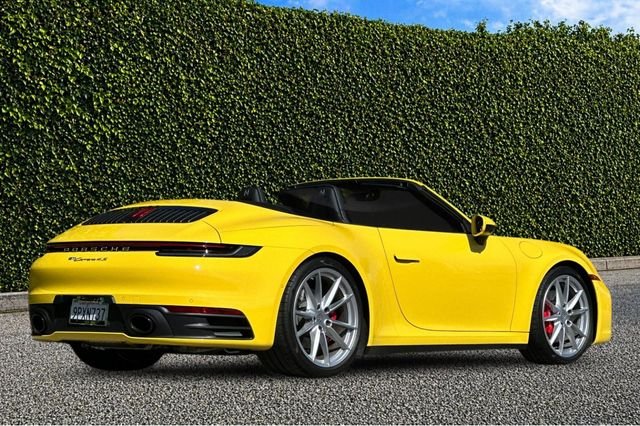 Used 2023  Porsche Carrera 4S image 4