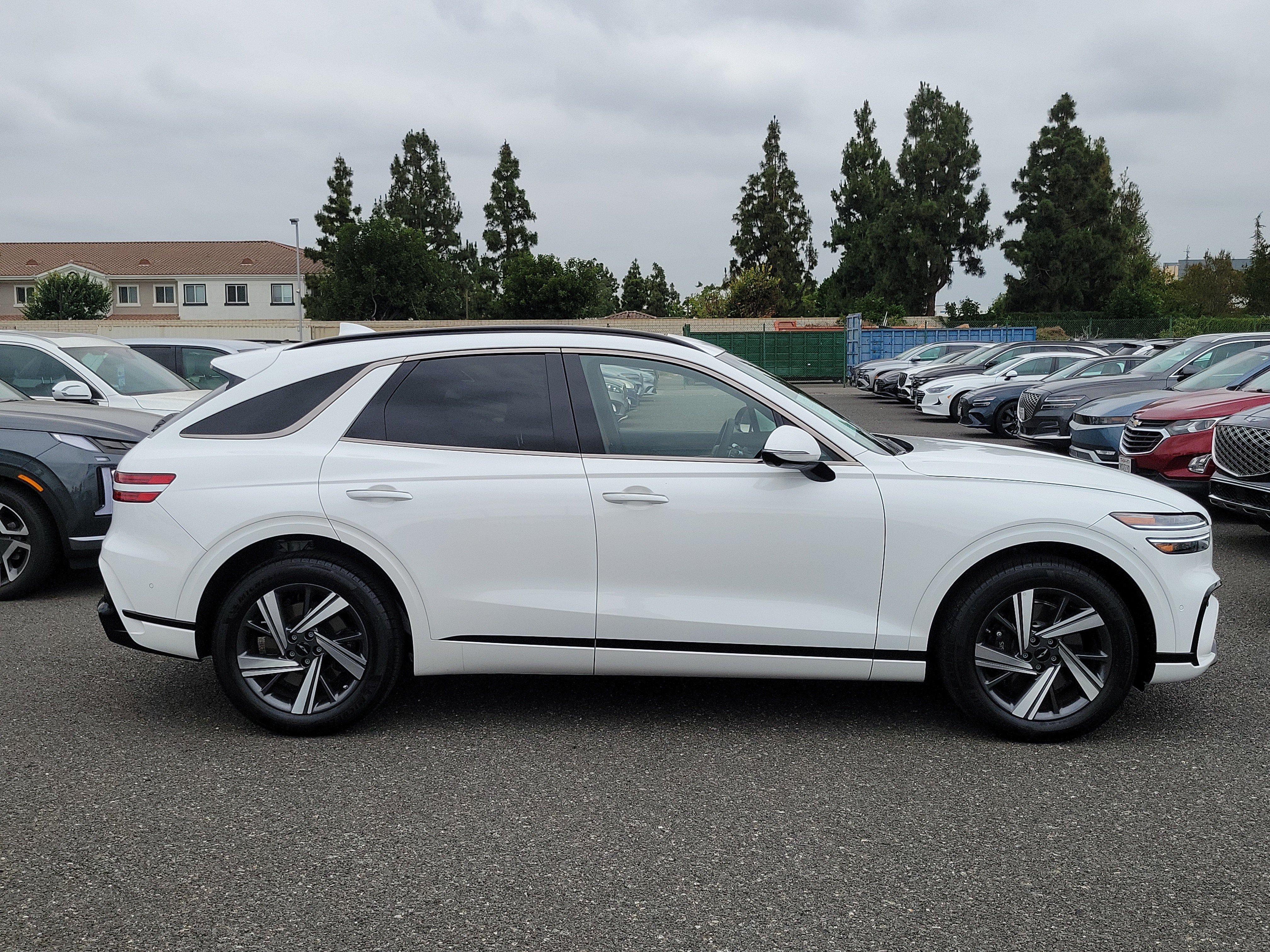 Certified Used 2026 Uyuni White Genesis 3.5T Sport Advanced image 5