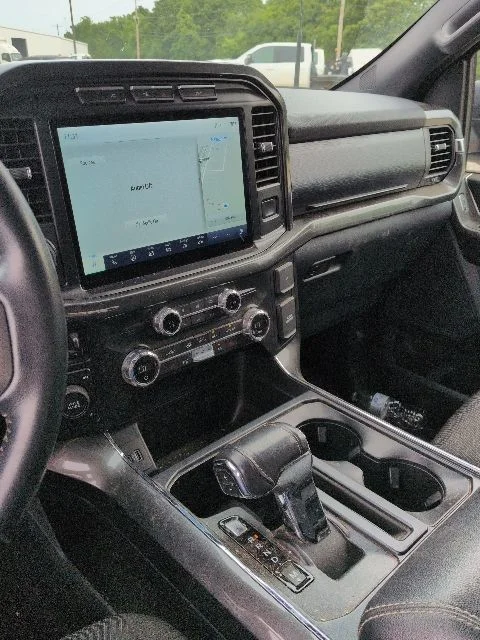 Used 2021 White Ford XLT image 10