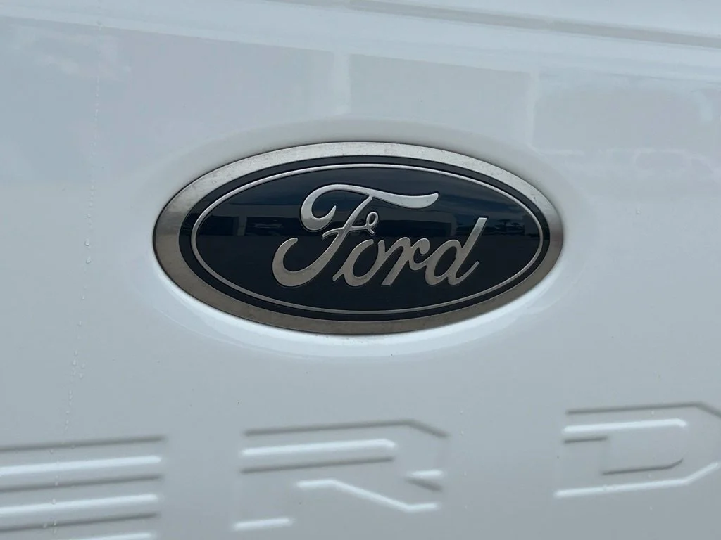 Used 2024 Oxford White Ford LARIAT LIFTED BLACK WIDOW PKG image 28