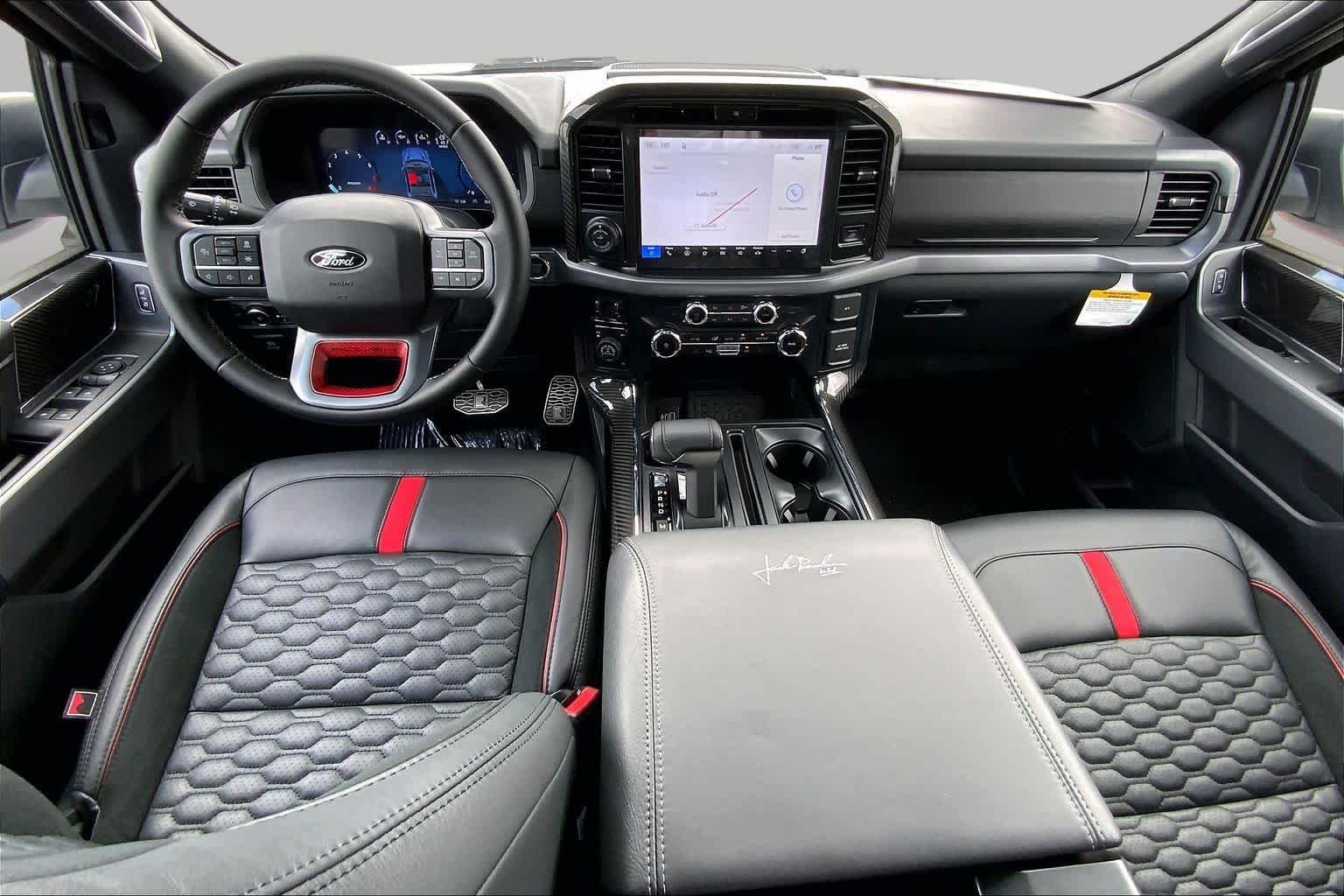 New 2026 Oxford White Ford XLT image 5
