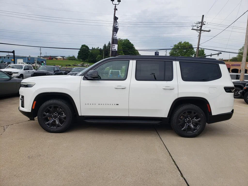 New 2026 Bright White Clear-Coat Exterior Paint Jeep Upland image 7