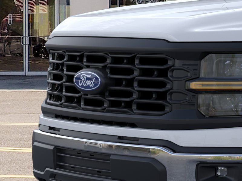New 2026 Oxford White Ford XL image 17