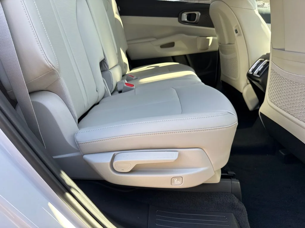 New 2026 White Kia S image 15