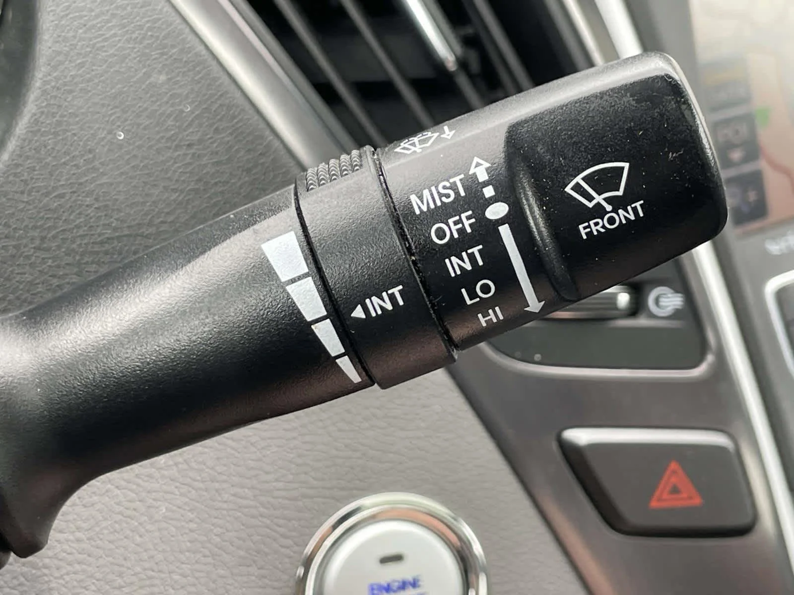Used 2011 Porcelain White Pearl Hyundai Hybrid image 35