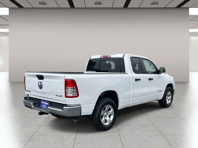 Used 2023 White Ram Big Horn/Lone Star image 3