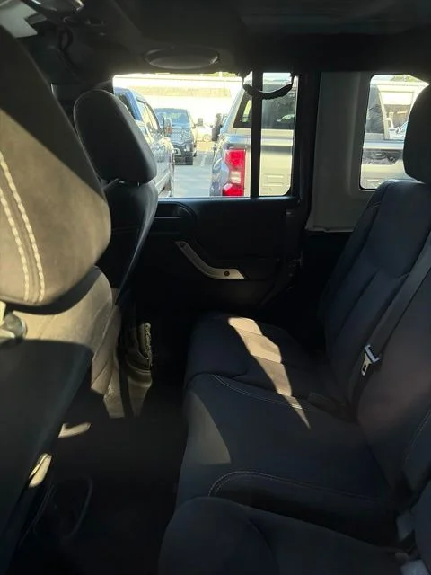Used 2014 Gray Jeep Unlimited Rubicon image 14