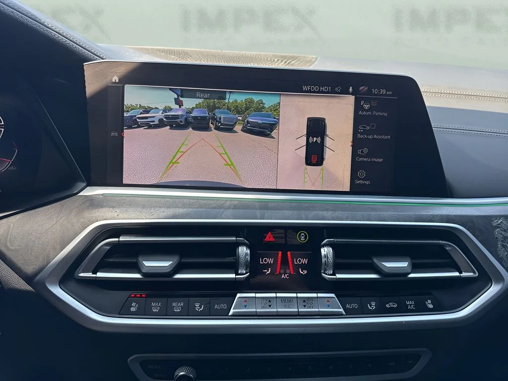 Used 2022 Black BMW xDrive40i image 21
