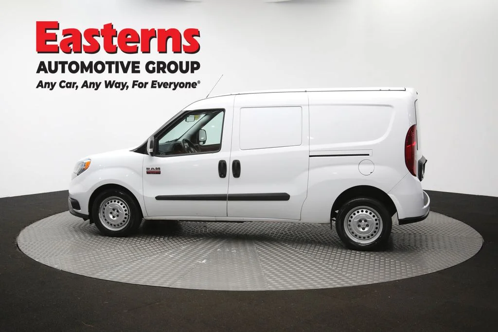 Used 2022 White Ram Base image 60