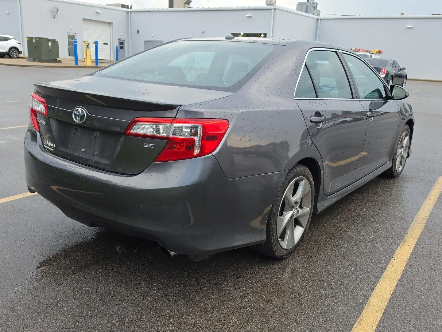 Used 2014 Magnetic Gray Metallic Toyota SE Sport image 3