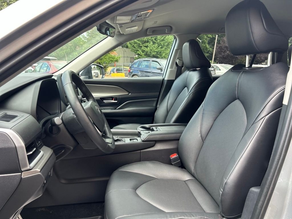 Used 2025 Silver Toyota Limited image 11