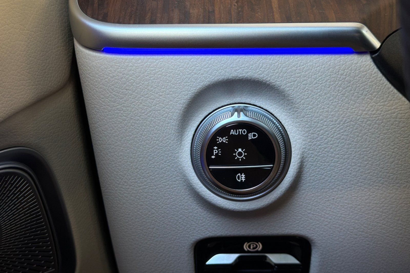 New 2026 Polar White Mercedes-Benz CLE 450 image 30