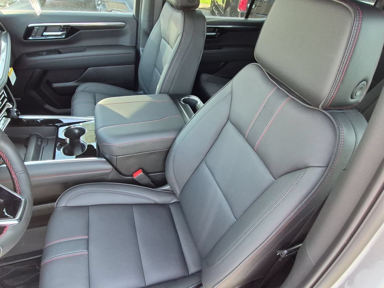 2026 Chevrolet Tahoe RST - Photo 20
