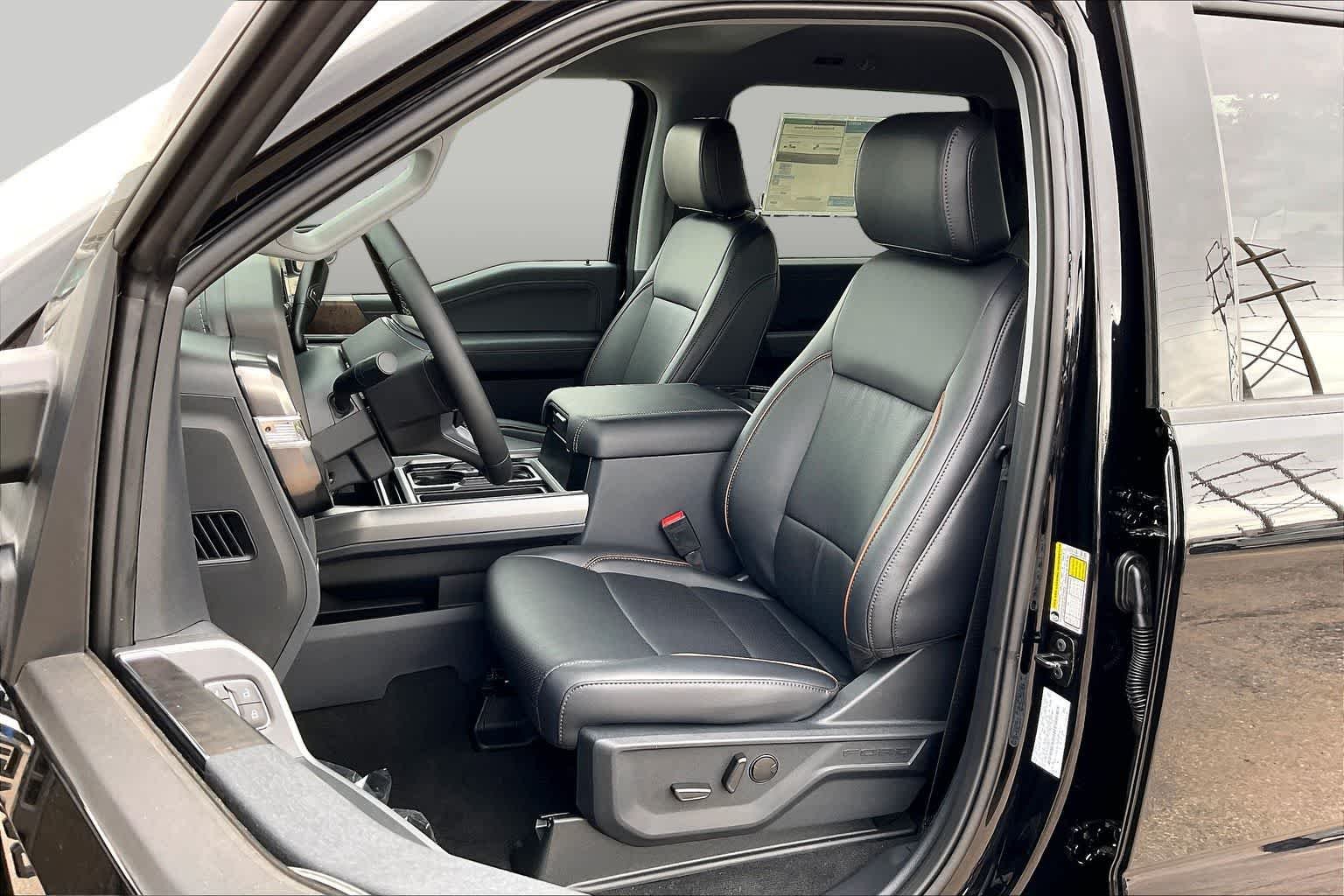New 2026 Agate Black Metallic Ford F-250® Lariat® image 9
